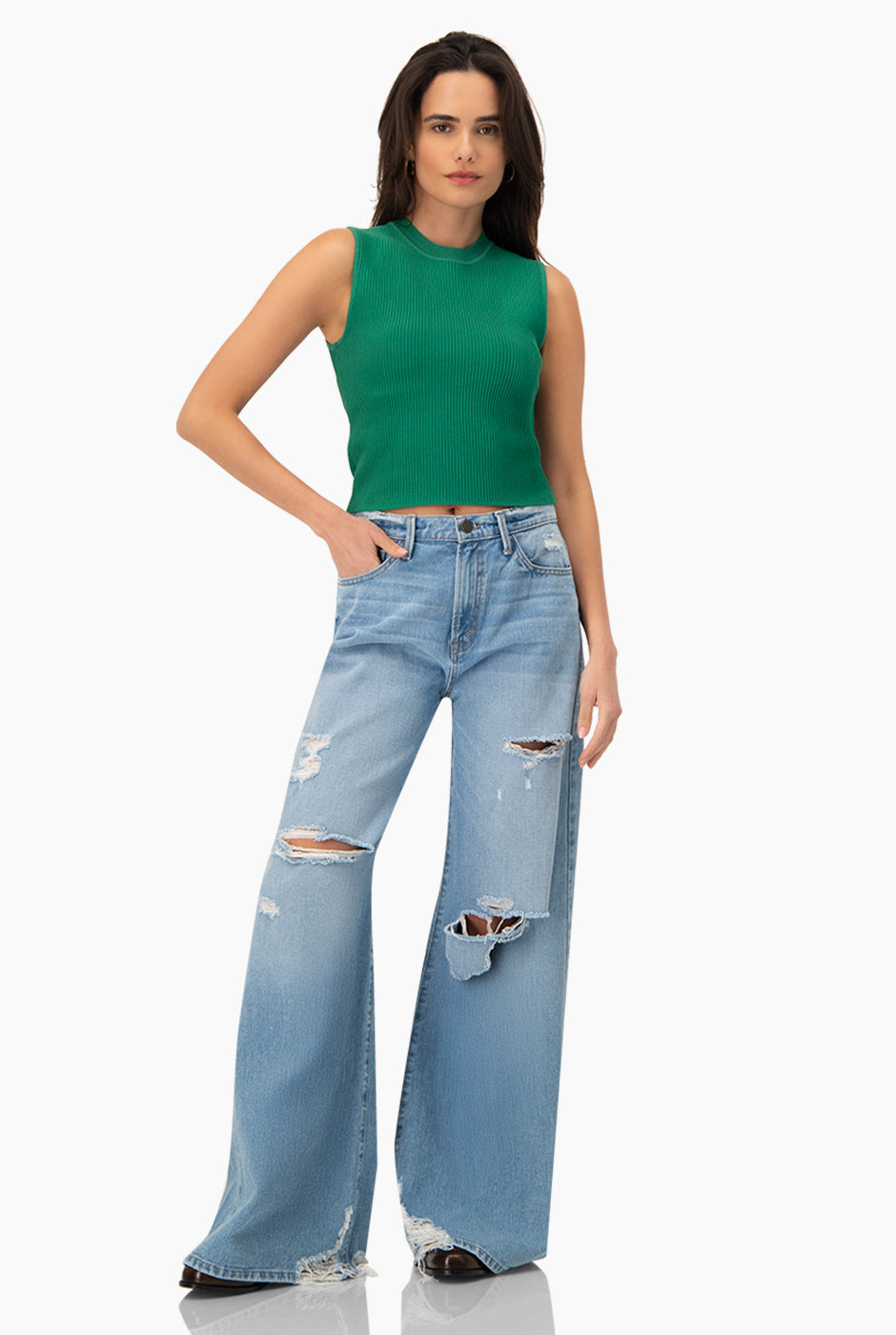 Top verde acanalado sin mangas con cuello redondo