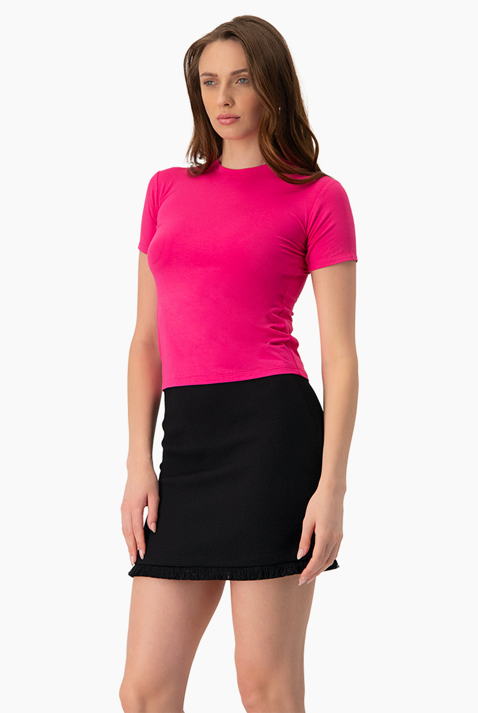 Playera básica recta rosa con cuello redondo y manga corta