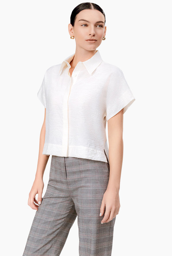 Blusa camisera lisa de manga corta