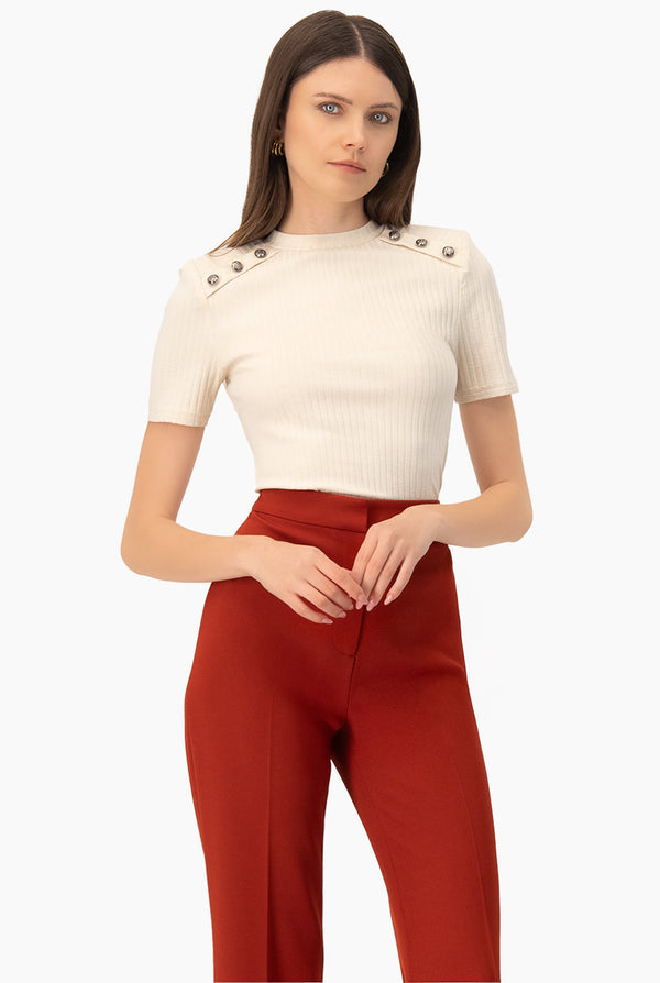 Blusa beige cuello redondo