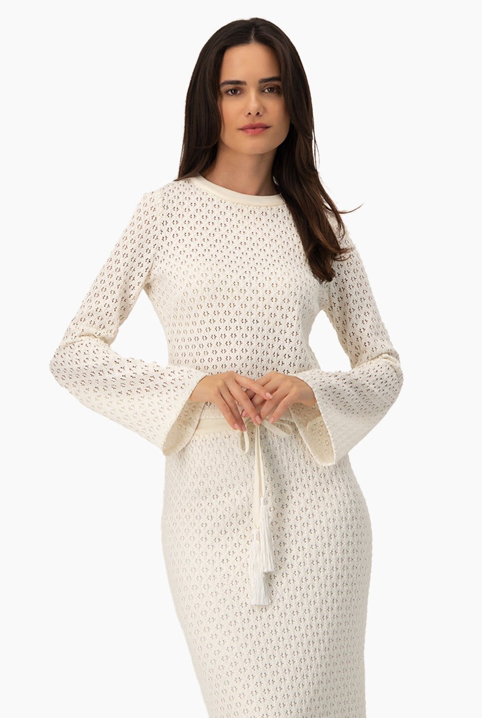 Blusa natural tejida de manga larga con diseño calado