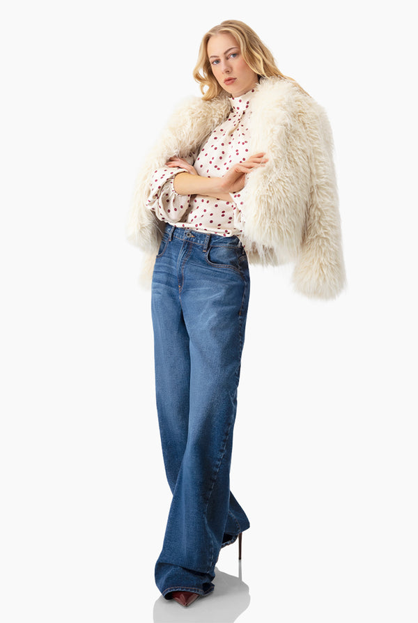 Blusa de lunares y manga larga