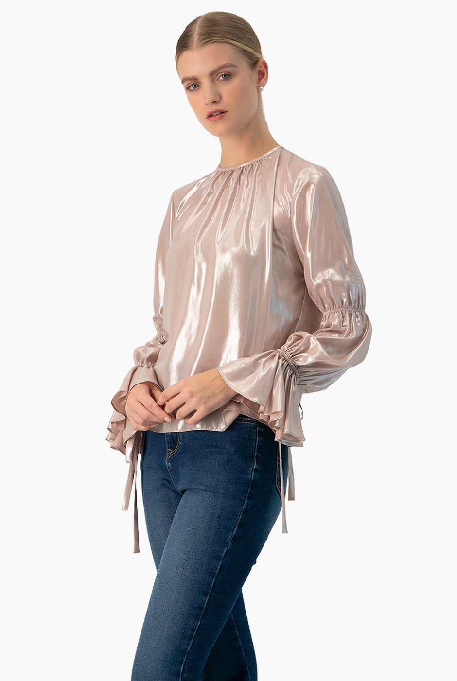 Blusa recta metalizada palo de rosa con lazos y fruncido