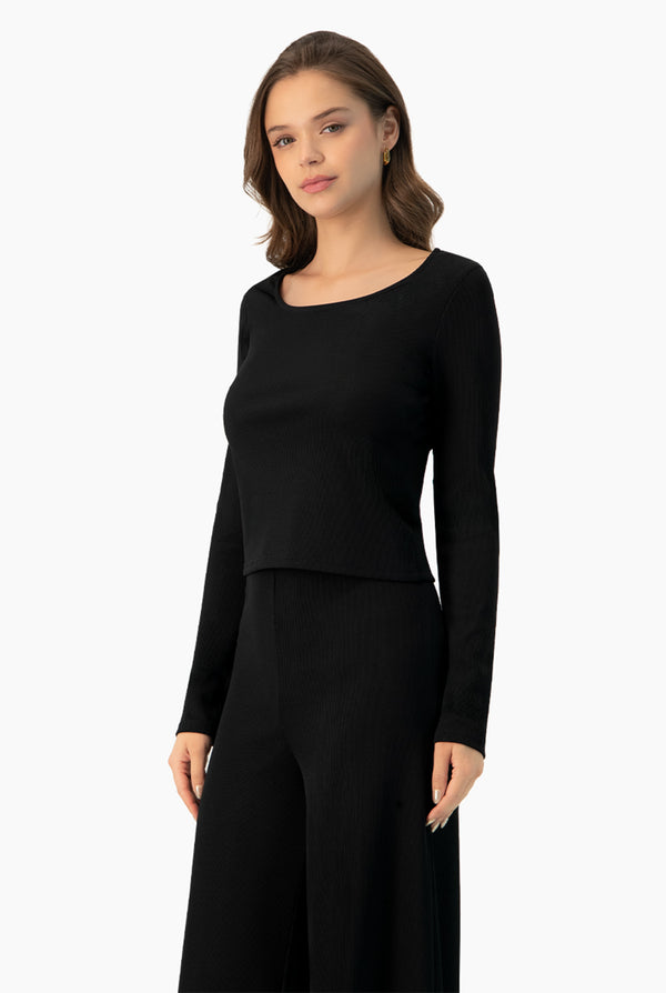 Top corto de manga larga