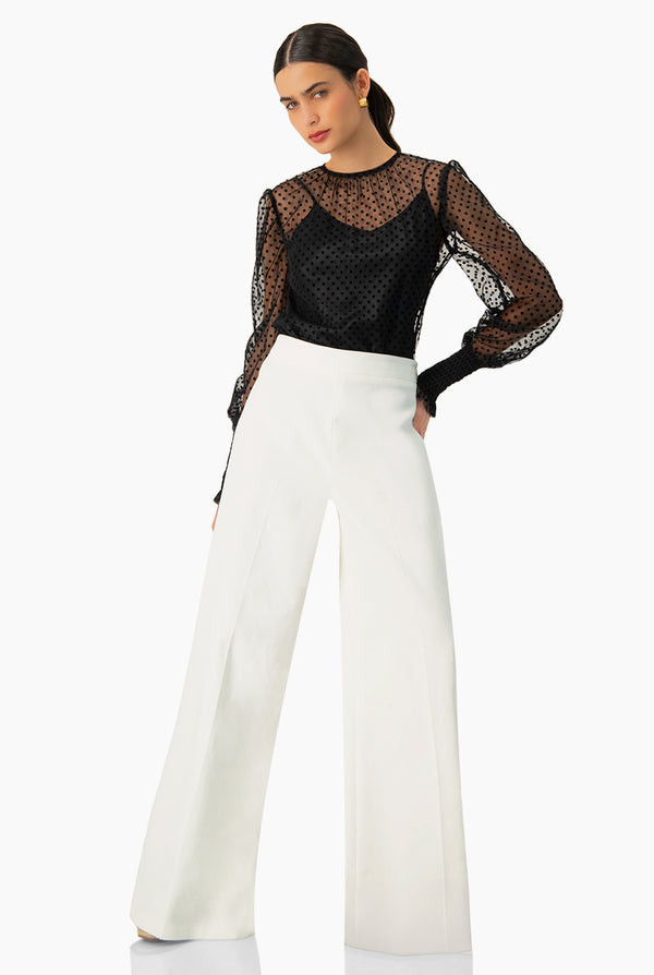 Blusa de lunares smock en mangas