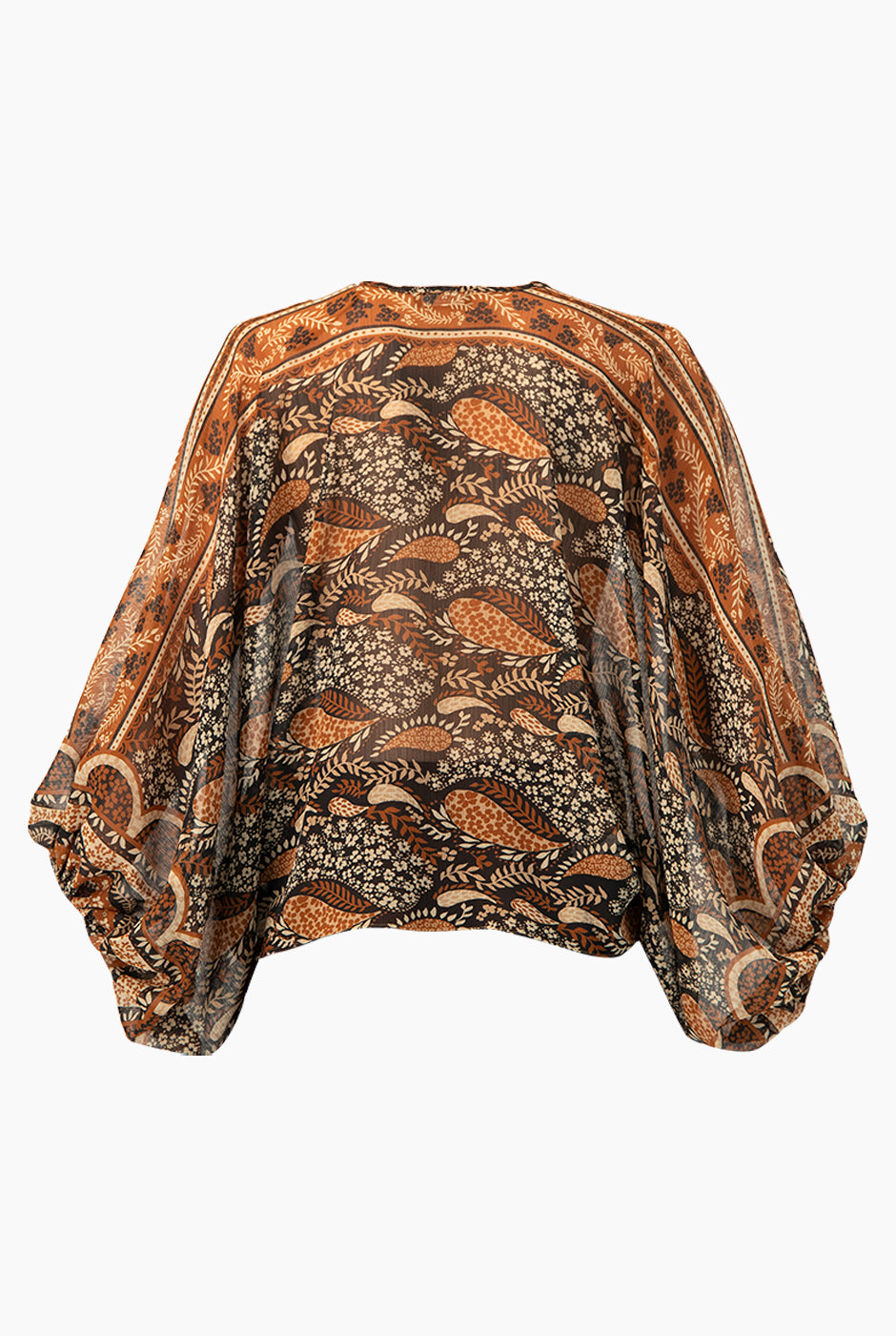 Blusa estampada café con cintas en cuello y mangas murciélago.