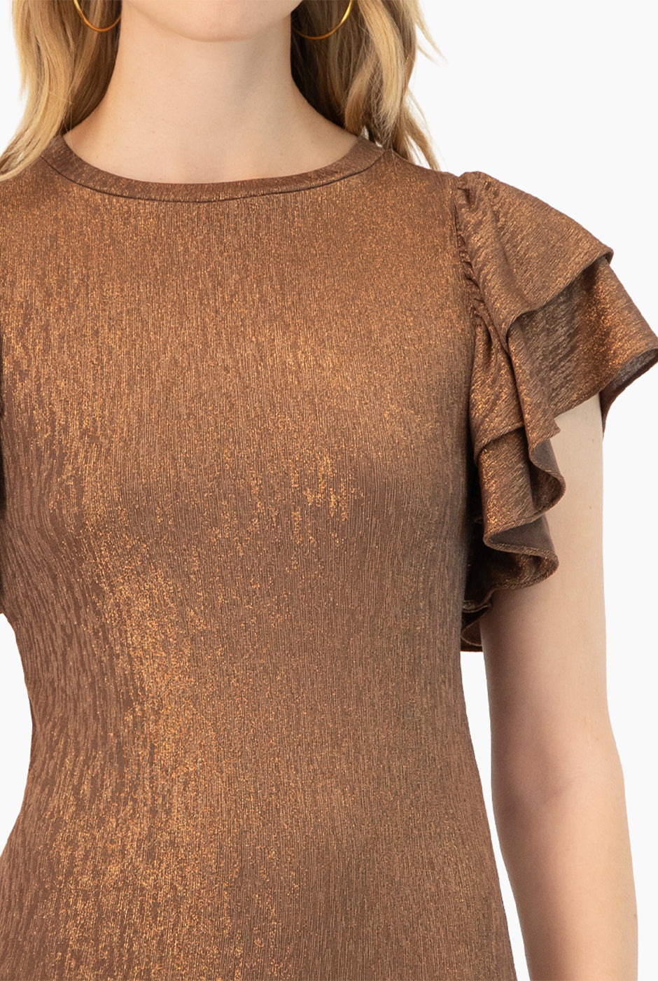 Body cobre con mangas volantes y cuello redondo