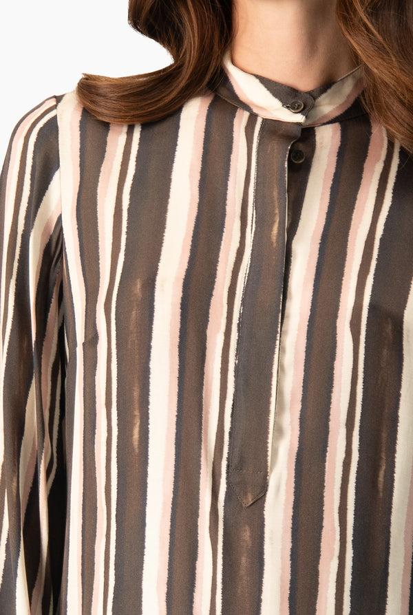 Blusa Ivonne larga cuello mao