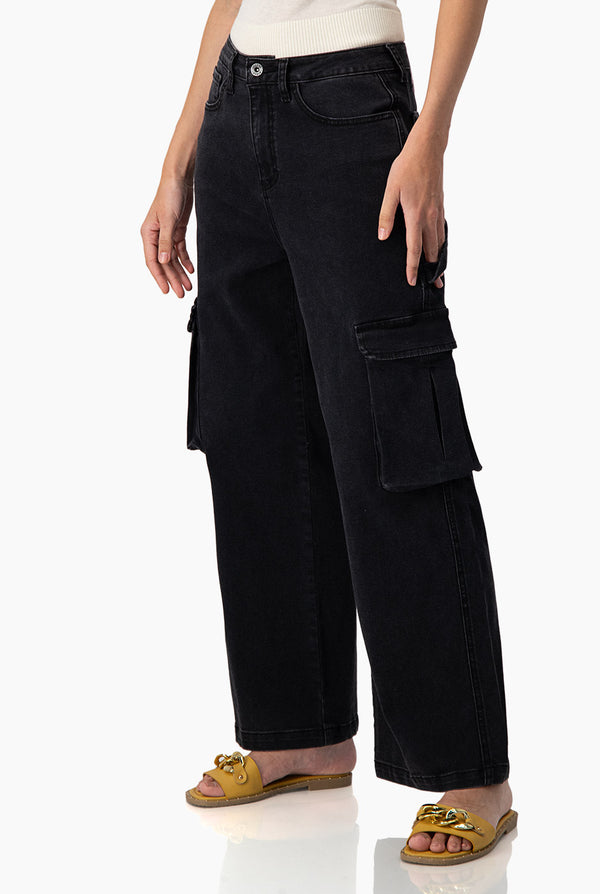 Jeans negro de pierna amplia cargo