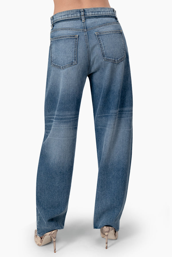 Jeans denim recto de un boton
