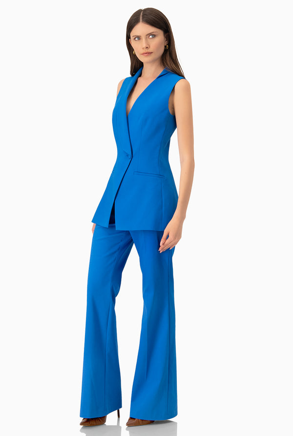 Pantalon liso acampanado azul