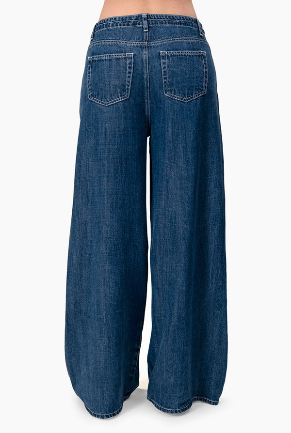 Jeans de pierna amplia y jareta