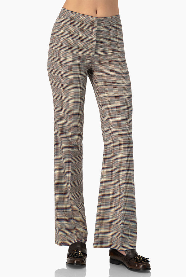 Pantalon recto de pinzas traseras