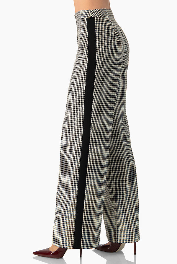 Pantalon con cierre y pierna amplia