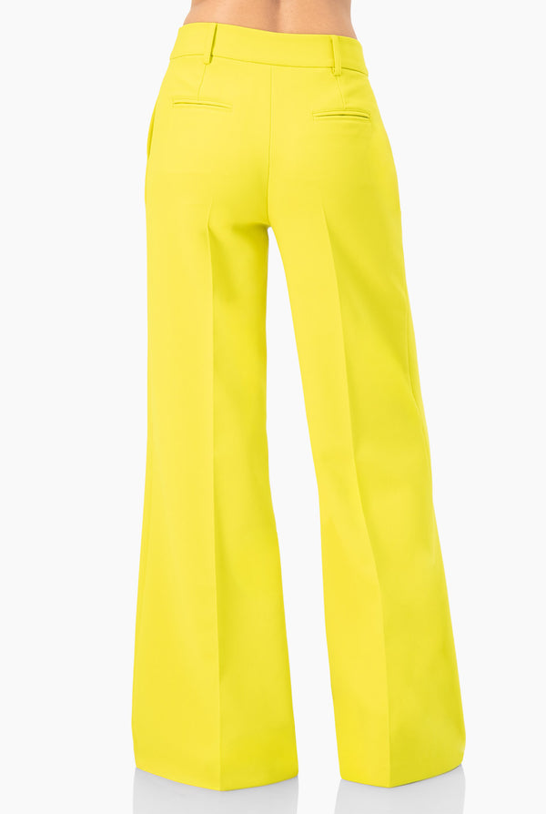 Pantalon pierna amplia y bolsillos