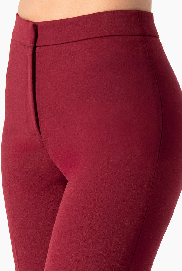 Pantalon recto color vino