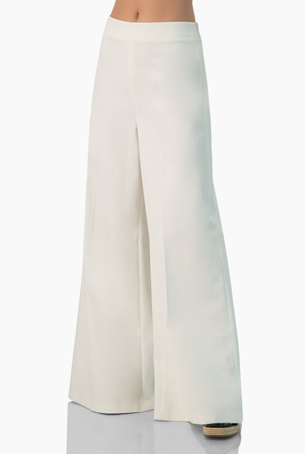 Pantalon blanco de pierna amplia
