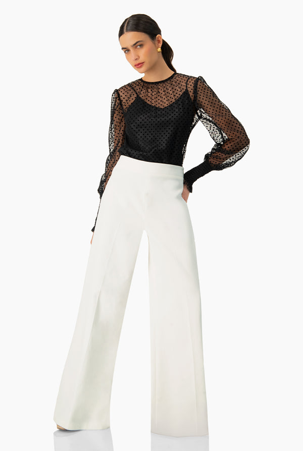 Pantalon blanco de pierna amplia