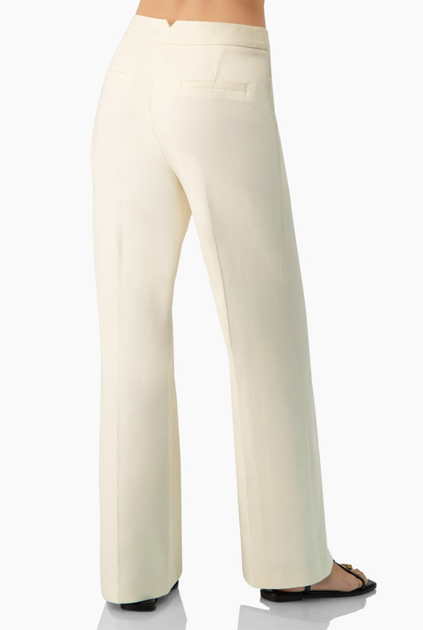Pantalon marfil de pierna ancha