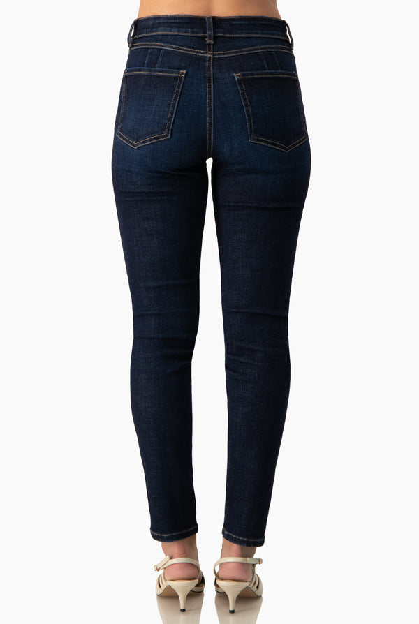 Jeans skinny de un boton