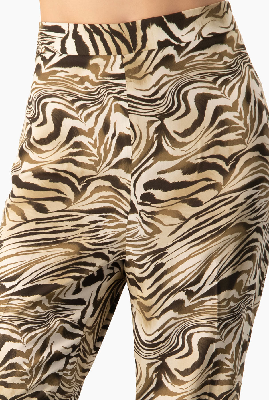 Pantalón capri estampado verde olivo, animal print