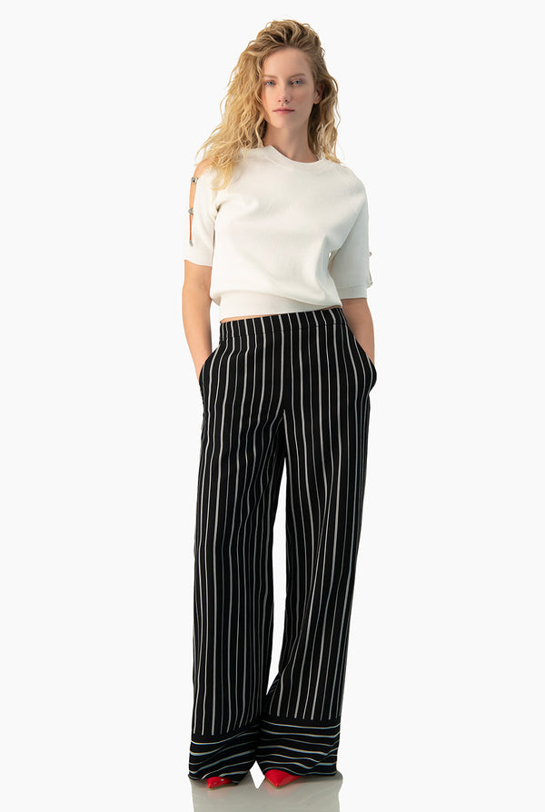 Pantalon a rayas pierna amplia