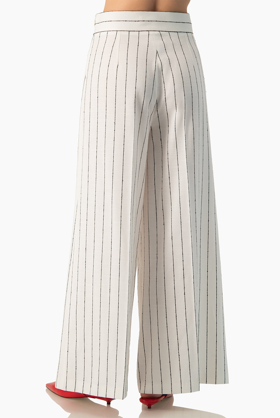 Pantalón culotte blanco con rayas verticales