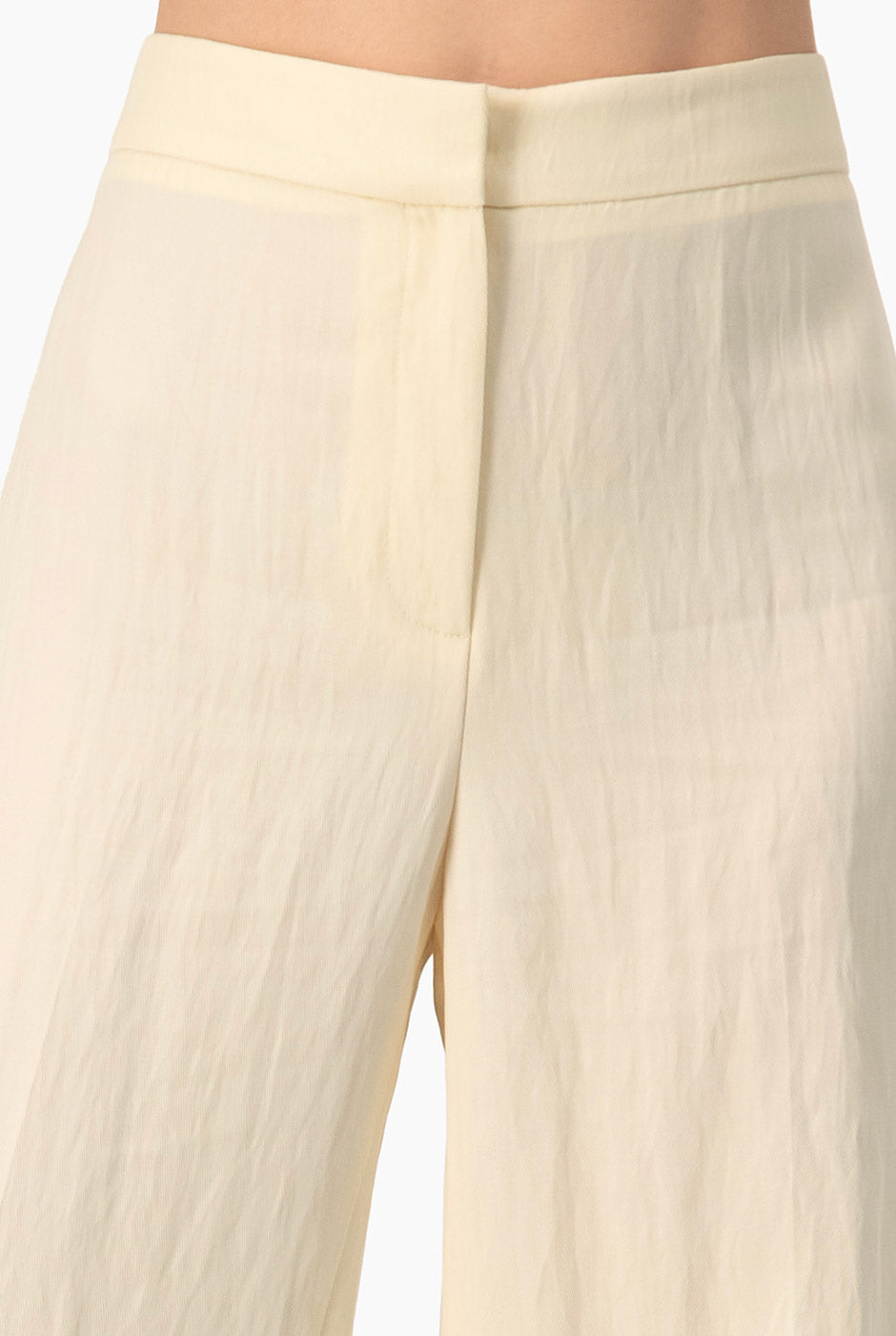 Pantalón recto marfil sin bolsillos, elegante