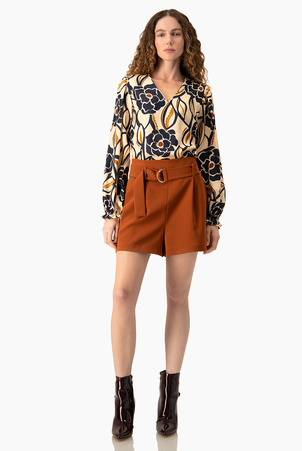 Short Ivonne con cinturon