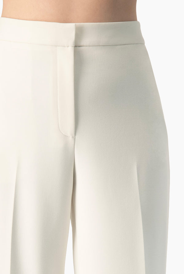 Pantalon Ivonne liso en tono marfil
