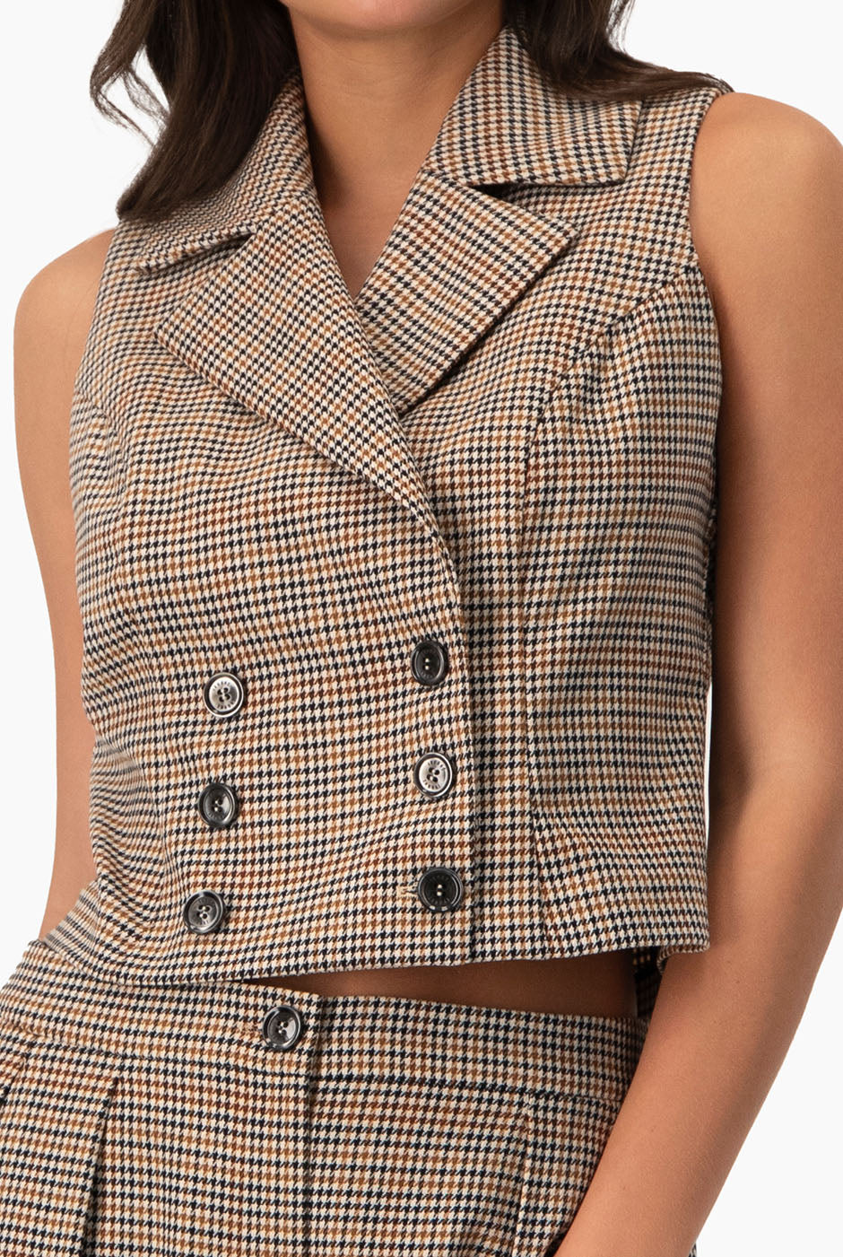 Chaleco corto cruzado multicolor de Ivonne con botones dobles y solapa