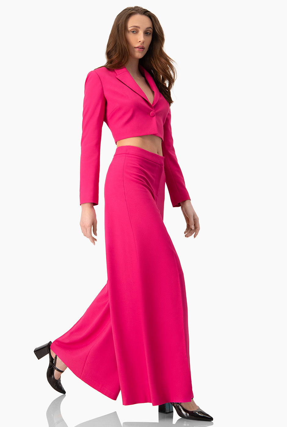 Saco torero rosa con botón frontal y solapa