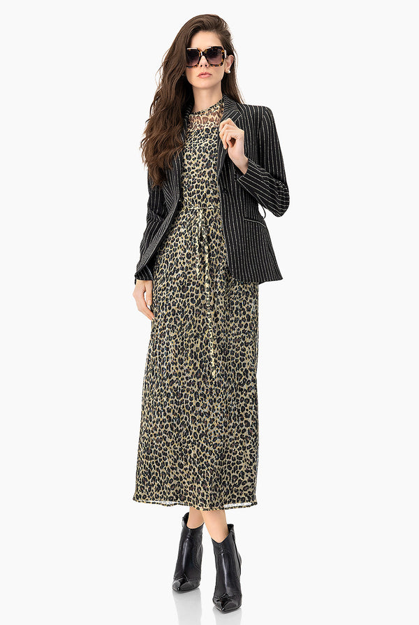 Saco cruzada con cinturon