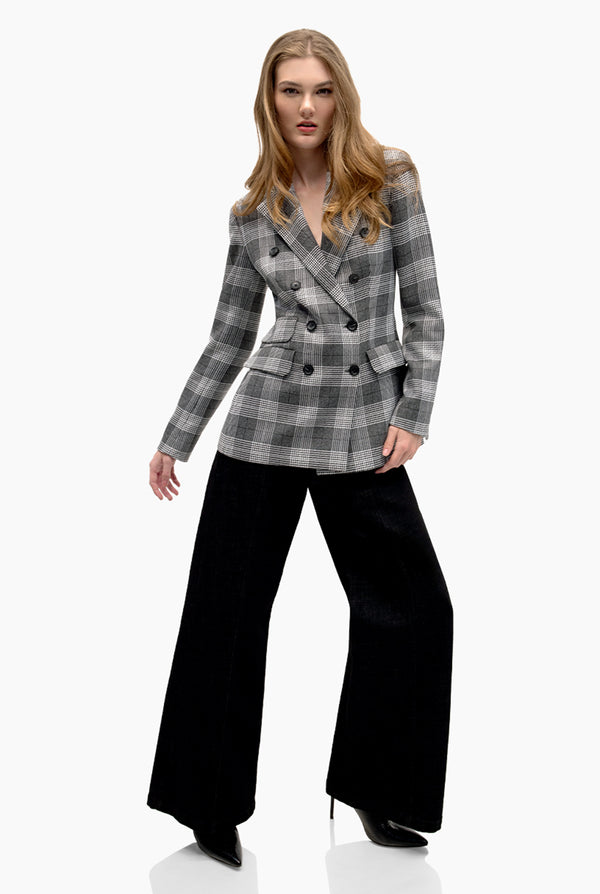 Saco sastreado y doble botonadura