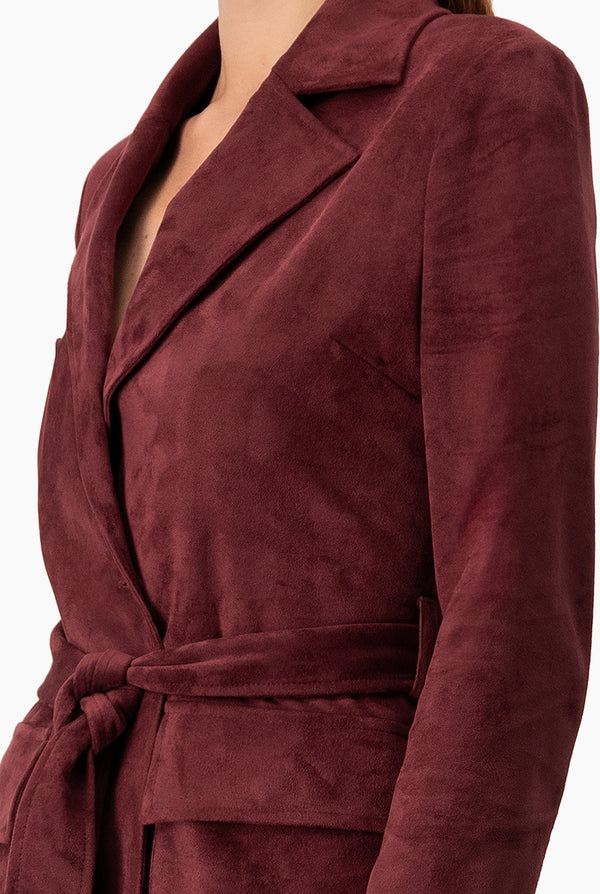 Saco vino con cinta en cintura