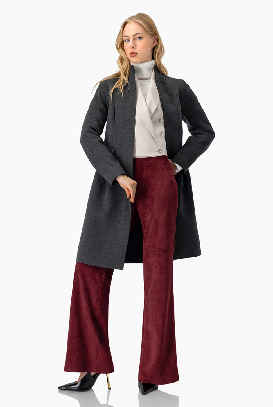 Saco blazer marfil de vinipiel con botones y solapa