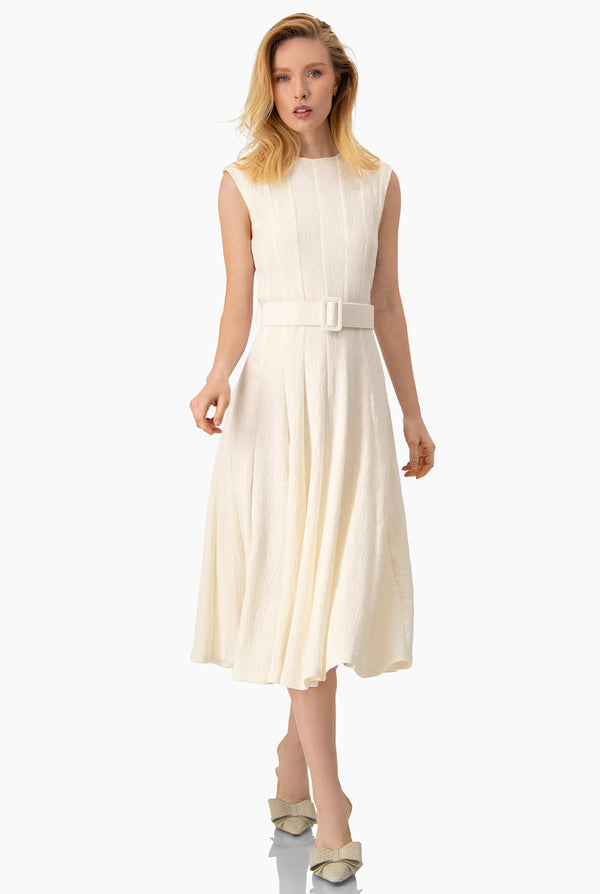 Vestido largo sin mangas y cinturon