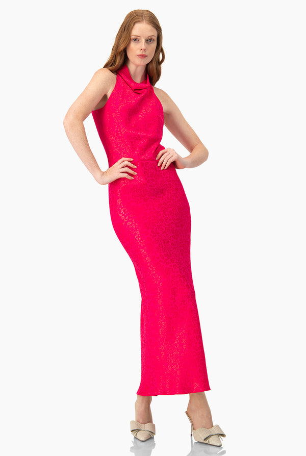 Vestido largo rosa cuello halter