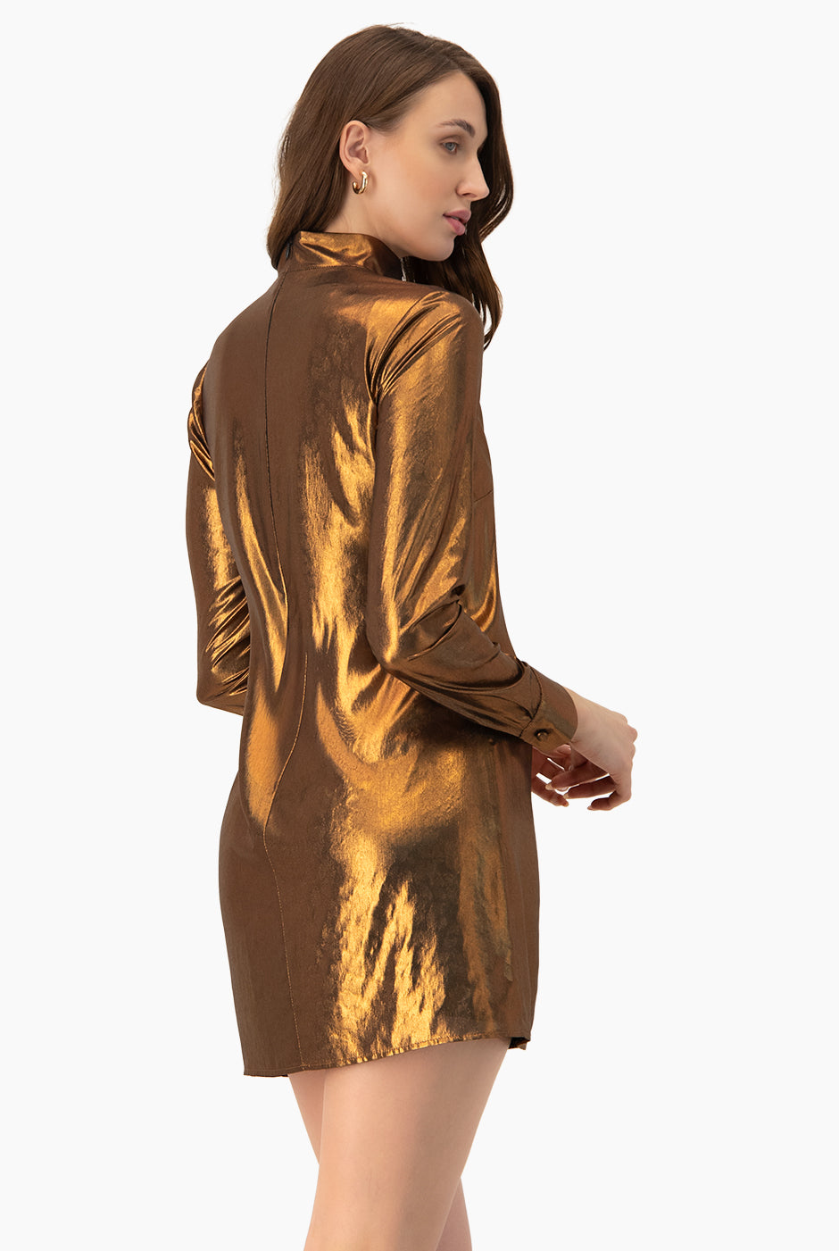 Vestido corto cobre con escote tipo gota y manga larga