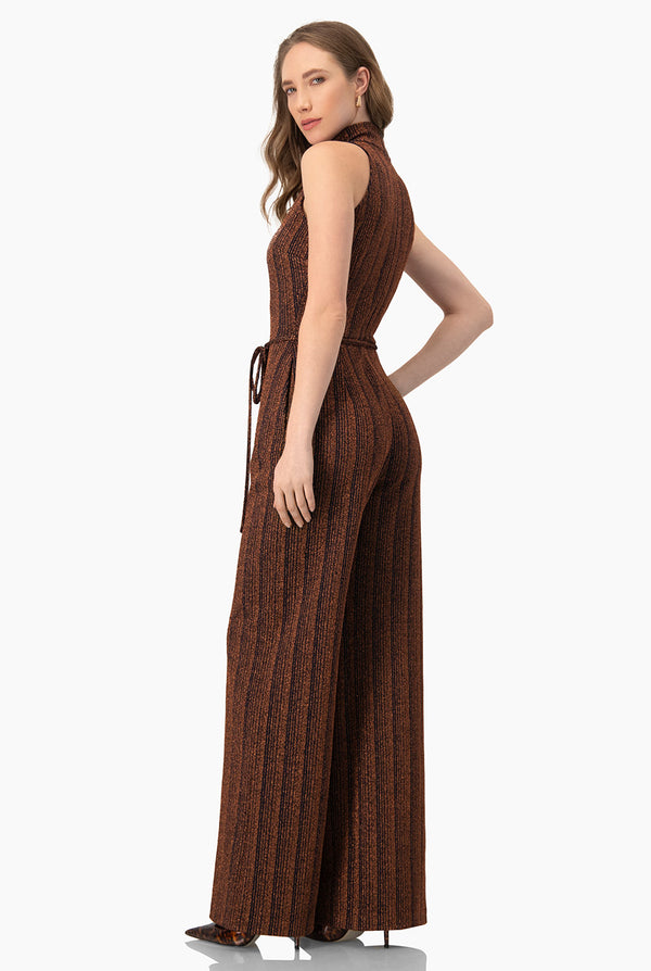 Jumpsuit amplio con bolsillos