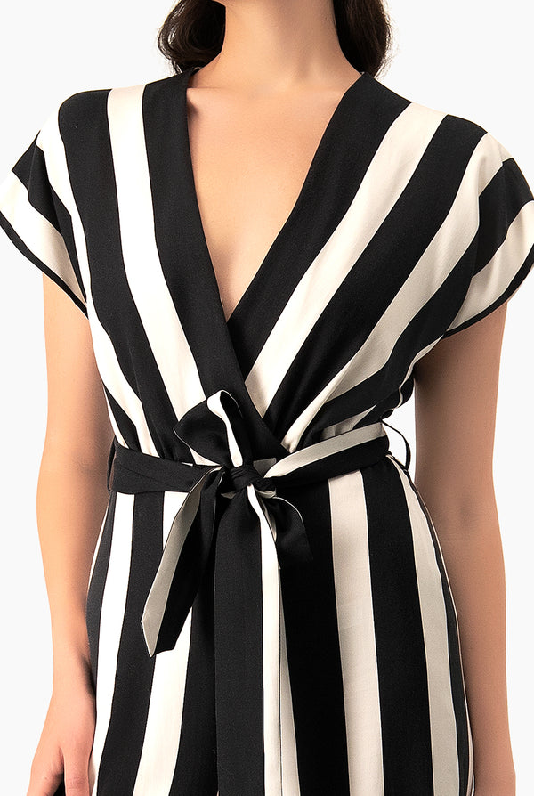 Jumpsuit hombro caido y cinta