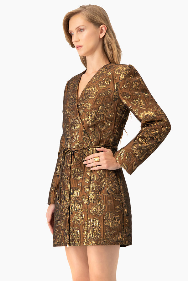 Vestido corto escote V y bolsillos