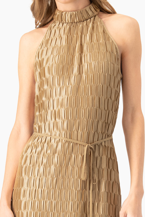 Vestido largo y cuello halter