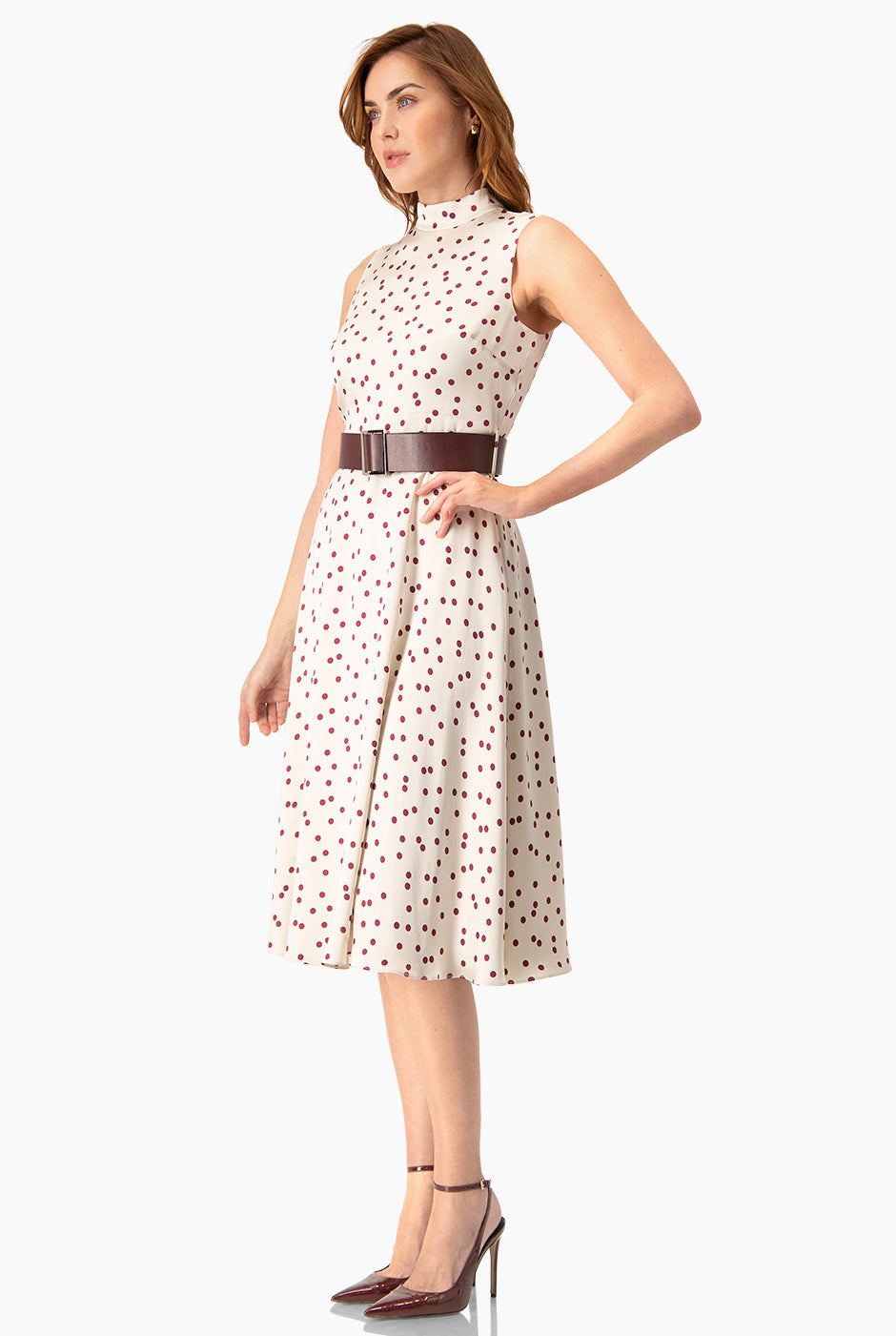 Vestido midi marfil con lunares y cinturón ancho