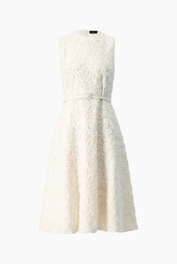 Vestido midi liso sin mangas