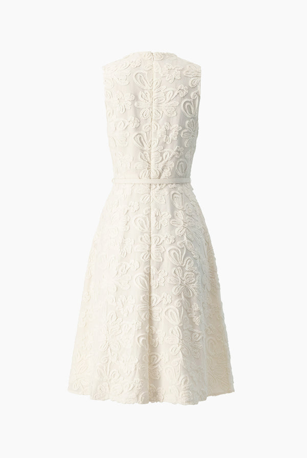 Vestido midi liso sin mangas