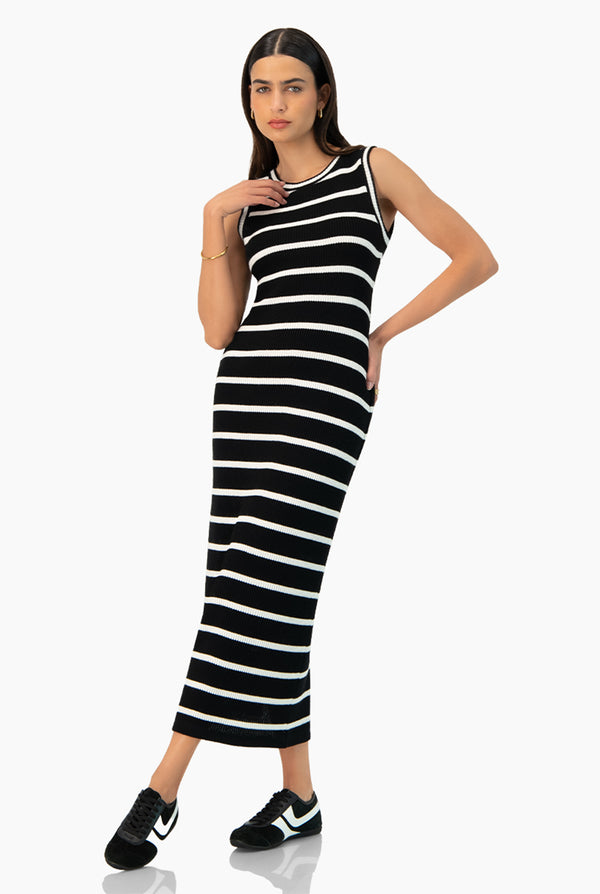 Vestido largo tejido y sin mangas