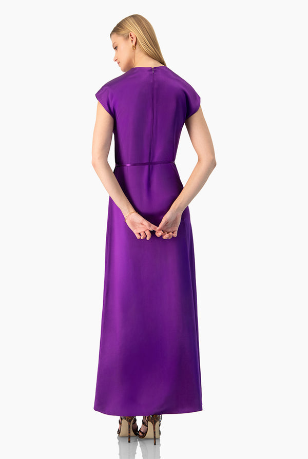 Vestido largo morado sin mangas