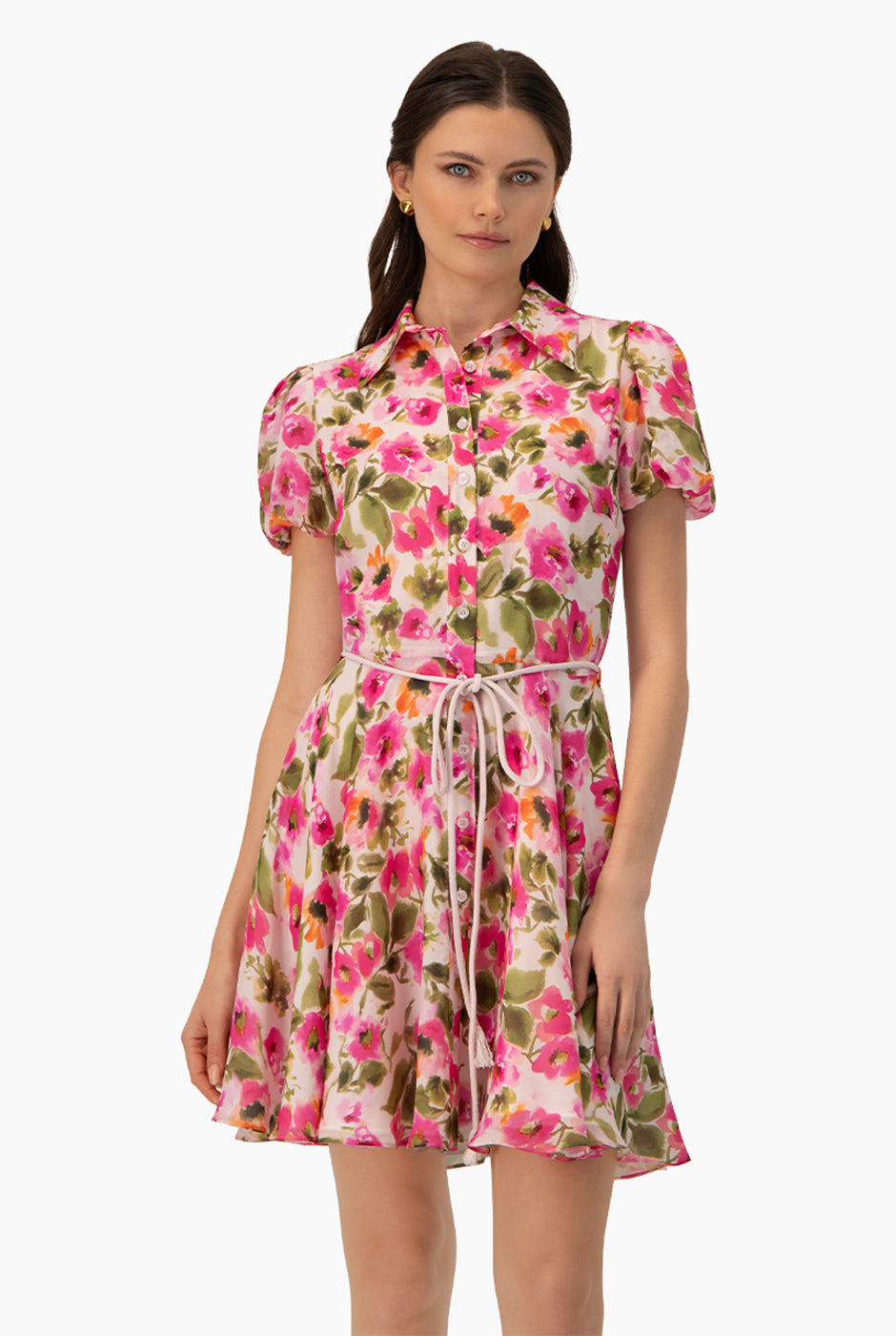 Vestido corto camisero multicolor con botones y cinta en cintura