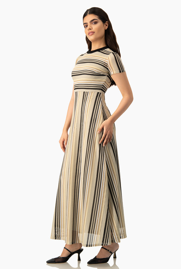 Vestido maxi tejido manga corta